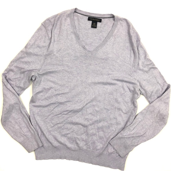 Banana Republic Other - Banana Republic light purple v-neck sweater